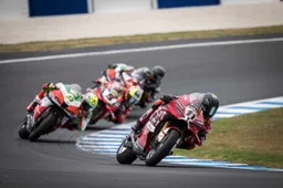 Australia Race 2: Bulega unfazed by the rain, Ducati unchallenged