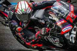 Bezzecchi can’t hide anymore, in Thailand he’s the man to beat: "I feel good as a married man"