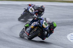 Bitter debut for Stefano Manzi in Superbike: talent alone isn't enough