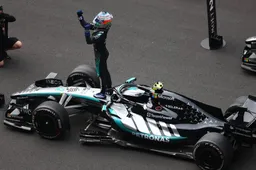 GP Cina: le video highlights della gara, Antonelli ha fatto la storia