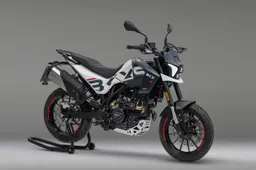 Nuova Benelli BKX 300 S: design aggressivo, LED distintivi e 29,2 CV per dominare traffico e curve fuori porta