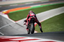 Portimao Race 1: Nicolò Bulega dominant—Superbike, challengers wanted