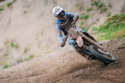 Influenza, fango e dolori non fermano Lupino e Lata, re del caotico opening del MX Prestige 2026