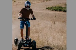 Dalla pista al fuoristrada elettrico: nuove sensazioni di guida a zero emissioni