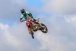 MXGP Andalusia qualifica: pazzesco volo di Jeffrey Herlings, doppietta dei gemelli terribili