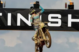 Triumph MX Fairytale: McLellan crowned in Spain and takes the MX2 red plate. The story continues