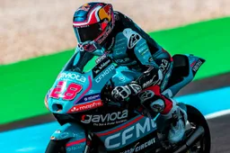 Moto3 sprint thriller: dominant Quiles, rookie sensations Morelli and Pratama