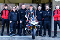 SBK Portimao test, times at 2 pm: Bimota on top, Bulega crashes, Advocates unveils the 2026 livery