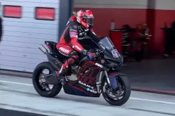 Michele Pirro prova a Misano la Ducati V4 verso il CIV Superbike 2026