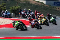 Podio tutto Kawasaki in gara-2 Sportbike: Veneman trionfa su Salvador e Torres, Bartolini 5° su Triumph