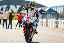 From the scrap heap to triumph: Mizuno with Ducati Kagayama dominates All Japan Superbike