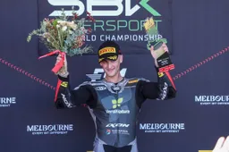 Supersport elettrizzante: Jaume Masia contro Albert Arenas, il duello degli ex campioni Moto3