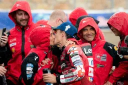 Marc Marquez beffa tutti: "Era una strategia di marketing"