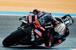 Aprilia hits back: aerodynamic revolution and a sensor antenna