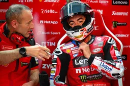 Pecco Bagnaia, un "misterioso" inconveniente causa il ritiro a Jerez: cosa è successo?