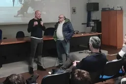 MotoGP, technology and dreams: Romagnoli returns to "his" ITIS in Urbino and captivates 300 students