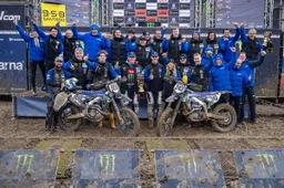 Da incubo in MotoGP a sogno nel fango: Yamaha brilla in MXGP con la coppia Gajser-Renaux