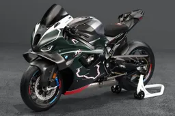 BMW dedica una limitatissima M 1000 RR al TT dell'Isola di Man