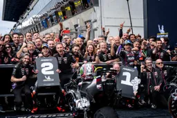 Come gestire il duello Bezzecchi-Martin? Aprilia lancia le "Black Rules"