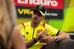 Di Giannantonio has his Barcelona finger injury treated, problem solved for the VR46 rider
