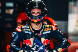 Pedro Acosta has been suffering for a year, will have to undergo surgery: the future Ducati rider's condition