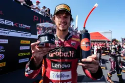 Superbike, Bulega torna a fare la voce grossa: "Con questa Ducati è tutto facile"
