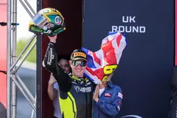 Supersport: Booth-Amos fa ruggire la Triumph, Donington è casa loro