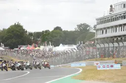 Superbike: Guardate che folla a Brands Hatch, il British sembra il Mondiale