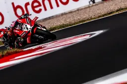 SBK Donington: Even Bulega can lose—no-holds-barred battle among teammates