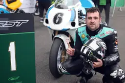 Michael Dunlop l'ha rifatto: fantastico tris nel Senior Classic TT