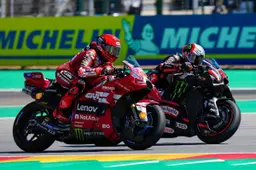 Marquez-Bezzecchi, quasi incidente a 300 Km/h: "È stato spaventoso"