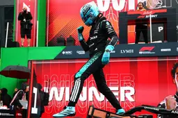 F1 OIanda: Russell anticipa la pioggia e firma la Sprint, la Ferrari c'è