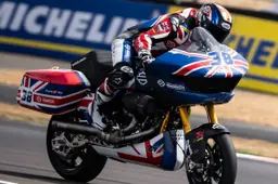 Colpo grosso di Bradley Smith, wild card e re di Silverstone! Iannone 4° in Gara 1