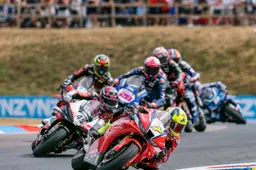 A Whole Different World: Honda Thrashes Ducati in the British Superbike Championship