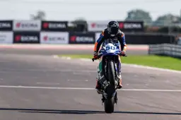 Sportbike Cremona: prima vittoria Yamaha con Carter Thompson
