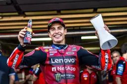 Marc Marquez superstar: infrange un altro record di Valentino Rossi