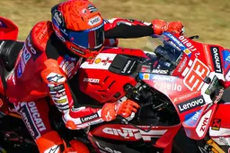 MotoGP Misano, Marquez piega Bezzecchi nella Sprint: la classifica piloti aggiornata