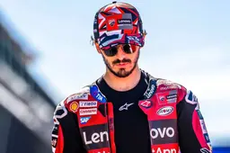 Pecco Bagnaia furioso dopo il fuorionda: la verità sulla frase "contro" Ducati