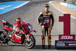 SBK Jerez: Practice 1, Bulega’s Last Glimmer of Glory with His Mind on the Future