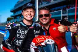Superbike Estoril: Tarran Mackenzie torna nel British con BMW, un team Ducati sparisce?