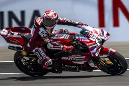 Bagnaia cade a Mandalika come un anno fa: "Abbiamo accusato il passo indietro degli ultimi due anni"