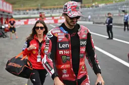 Caso gomme, Pecco Bagnaia punta il dito contro i piloti: "Abbiamo sbagliato"