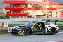 Unbelievable, Valentino Rossi—the car door flies off: "It looked like an Apecar