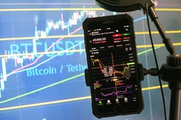 Bitcoin stijgt naar $103.000, terwijl handelaren wachten op FOMC-meeting