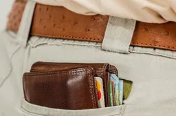 SoftBank lanceert bankpas met ingebouwde crypto-wallet