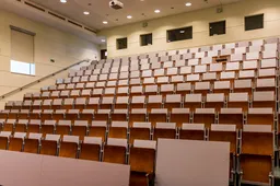 Universiteit van Zürich gaat lessen geven over Cardano