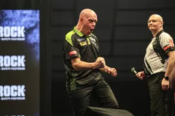 ET3 Evening michael Van Gerwen V Mickey Mansell-11