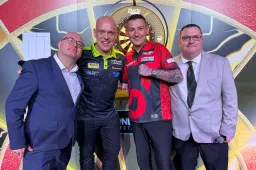 Nathan Aspinall has won the Davey Dodds Memorial Trophy, as a 3-1 win against Michael van Gerwen clinched the Newcastle Masters at The Fed.