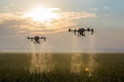 gewasbescherming gif drones-7880232_1280