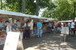 Vleddermarkt Lesturgeonplein